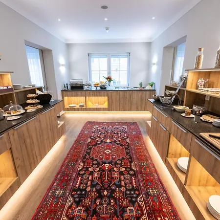Admiral Am Kurpark 4*