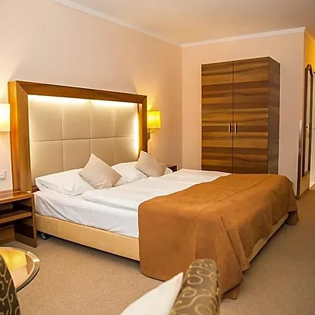Admiral Am Kurpark 4* Baden