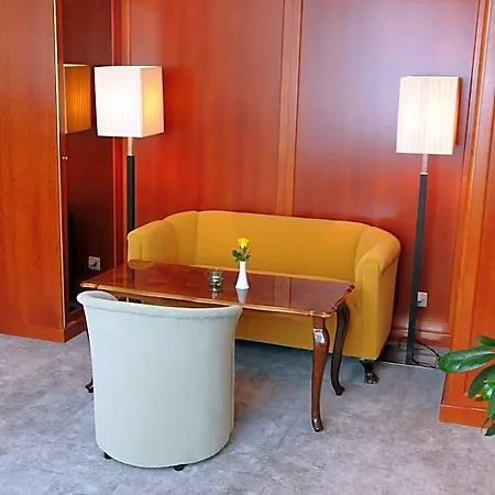 Admiral Am Kurpark Szálloda 4*