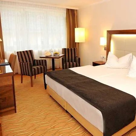 Admiral Am Kurpark 4*