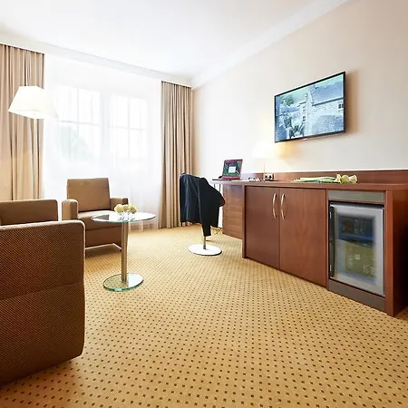 Hotel Admiral Am Kurpark 4*