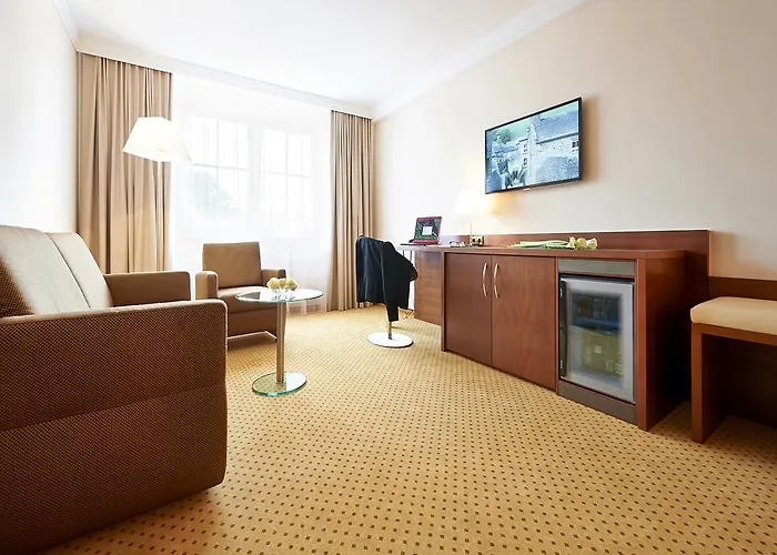 Hotel Admiral Am Kurpark 4*